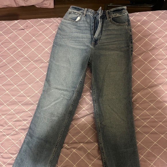 Hollister 90’s Straight Jeans - Picture 1 of 3